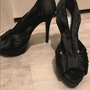 Jessica Simpson stunning heels